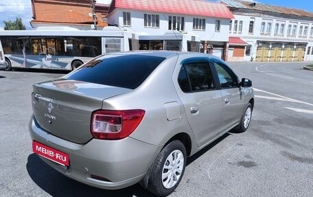 Renault Logan II, 2017 год, 800 000 рублей, 5 фотография