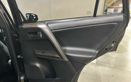 Toyota RAV4, 2019 год, 2 450 000 рублей, 25 фотография
