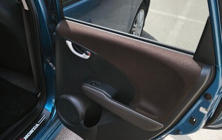 Honda Fit Shuttle I рестайлинг, 2011 год, 990 000 рублей, 20 фотография