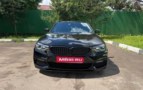 BMW 5 серия, 2019 год, 3 580 000 рублей, 4 фотография