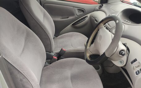 Toyota Platz, 2002 год, 380 000 рублей, 5 фотография