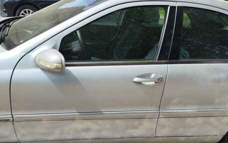 Mercedes-Benz C-Класс, 2000 год, 310 000 рублей, 3 фотография
