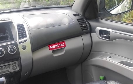 Mitsubishi Pajero Sport II рестайлинг, 2011 год, 1 350 000 рублей, 16 фотография