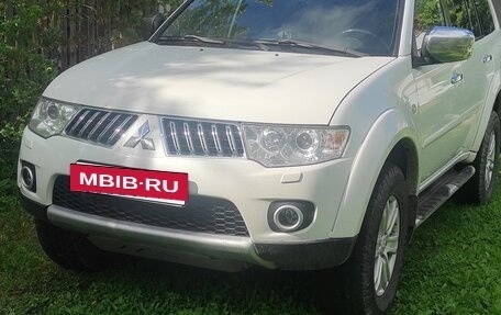 Mitsubishi Pajero Sport II рестайлинг, 2011 год, 1 350 000 рублей, 20 фотография