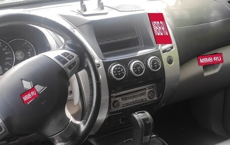 Mitsubishi Pajero Sport II рестайлинг, 2011 год, 1 350 000 рублей, 18 фотография
