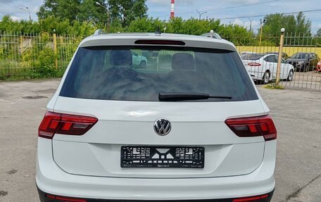 Volkswagen Tiguan II, 2017 год, 1 699 000 рублей, 6 фотография