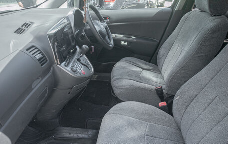 Toyota Wish II, 2003 год, 588 000 рублей, 18 фотография