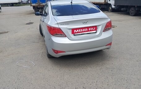 Hyundai Solaris II рестайлинг, 2016 год, 450 000 рублей, 3 фотография