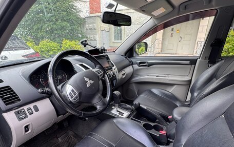 Mitsubishi Pajero Sport II рестайлинг, 2015 год, 2 050 000 рублей, 13 фотография