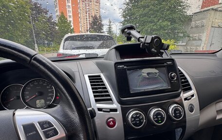 Mitsubishi Pajero Sport II рестайлинг, 2015 год, 2 050 000 рублей, 17 фотография