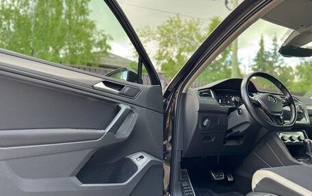 Volkswagen Tiguan II, 2020 год, 3 200 000 рублей, 11 фотография