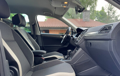 Volkswagen Tiguan II, 2020 год, 3 200 000 рублей, 14 фотография