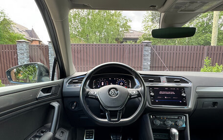 Volkswagen Tiguan II, 2020 год, 3 200 000 рублей, 17 фотография