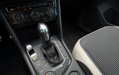 Volkswagen Tiguan II, 2020 год, 3 200 000 рублей, 21 фотография