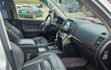 Toyota Land Cruiser 200, 2008 год, 2 490 000 рублей, 5 фотография