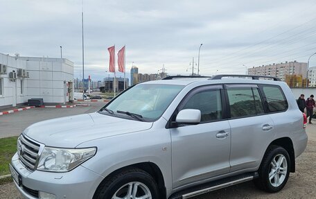 Toyota Land Cruiser 200, 2008 год, 2 490 000 рублей, 10 фотография