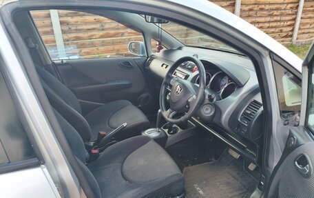 Honda Fit III, 2002 год, 375 000 рублей, 7 фотография