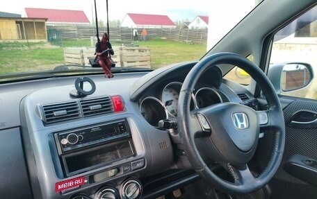 Honda Fit III, 2002 год, 375 000 рублей, 11 фотография