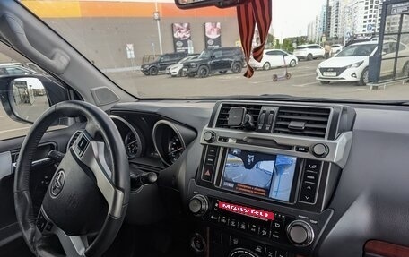 Toyota Land Cruiser Prado 150 рестайлинг 2, 2016 год, 4 470 000 рублей, 6 фотография