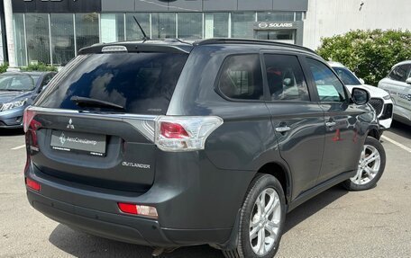 Mitsubishi Outlander III рестайлинг 3, 2013 год, 1 497 000 рублей, 2 фотография