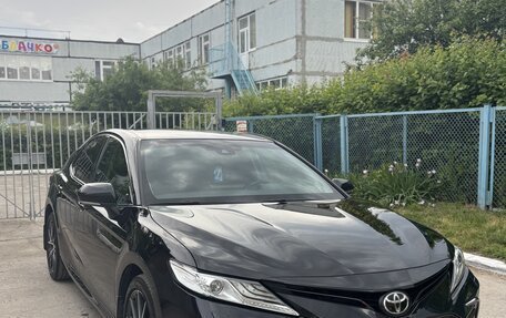 Toyota Camry, 2021 год, 3 850 000 рублей, 3 фотография