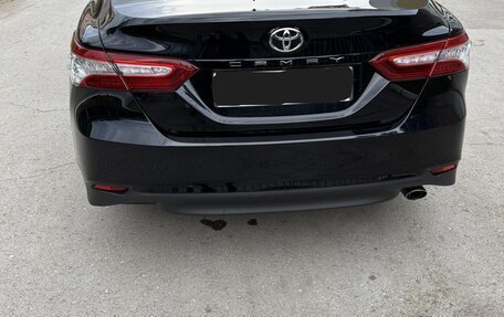 Toyota Camry, 2021 год, 3 850 000 рублей, 6 фотография