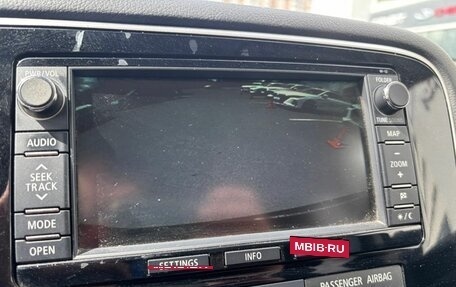 Mitsubishi Outlander III рестайлинг 3, 2013 год, 1 497 000 рублей, 19 фотография