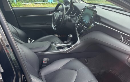 Toyota Camry, 2021 год, 3 850 000 рублей, 8 фотография