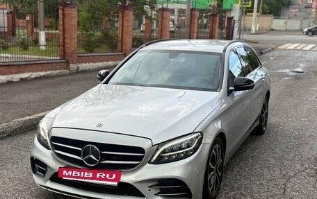 Mercedes-Benz C-Класс, 2019 год, 1 870 000 рублей, 3 фотография