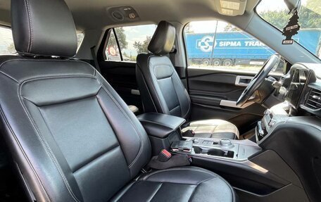 Ford Explorer VI, 2021 год, 2 950 000 рублей, 6 фотография