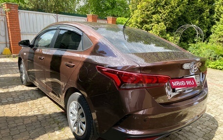 Hyundai Solaris II рестайлинг, 2021 год, 1 900 000 рублей, 6 фотография