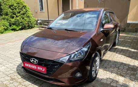 Hyundai Solaris II рестайлинг, 2021 год, 1 900 000 рублей, 7 фотография