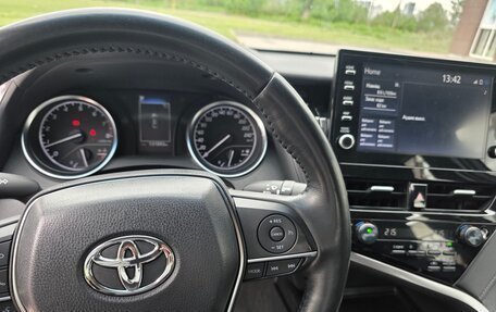 Toyota Camry, 2021 год, 2 700 000 рублей, 12 фотография