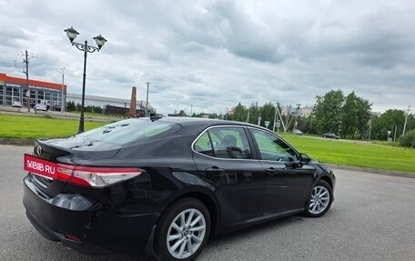 Toyota Camry, 2021 год, 2 700 000 рублей, 5 фотография
