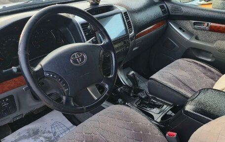 Toyota Land Cruiser Prado 120 рестайлинг, 2008 год, 2 800 000 рублей, 9 фотография