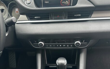 Mazda 6, 2020 год, 2 580 000 рублей, 15 фотография