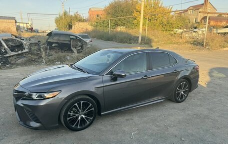 Toyota Camry, 2019 год, 1 700 000 рублей, 1 фотография