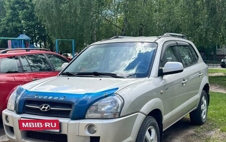 Hyundai Tucson III, 2007 год, 800 000 рублей, 1 фотография