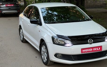 Volkswagen Polo VI (EU Market), 2013 год, 750 000 рублей, 1 фотография