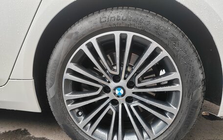 BMW 5 серия, 2018 год, 3 790 000 рублей, 8 фотография
