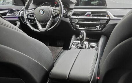 BMW 5 серия, 2018 год, 3 790 000 рублей, 3 фотография