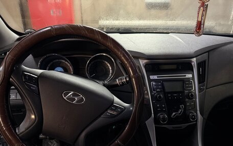 Hyundai Sonata VI, 2010 год, 730 000 рублей, 22 фотография