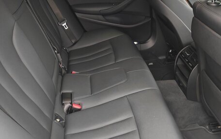 BMW 5 серия, 2018 год, 3 790 000 рублей, 2 фотография