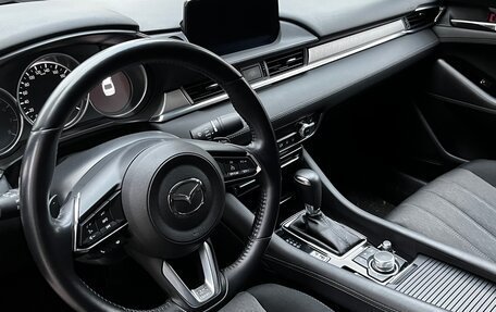 Mazda 6, 2019 год, 2 700 000 рублей, 13 фотография