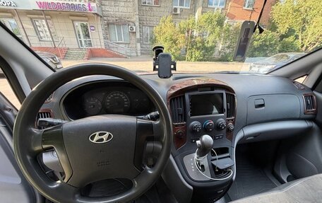Hyundai Grand Starex Grand Starex I рестайлинг 2, 2011 год, 1 600 000 рублей, 9 фотография