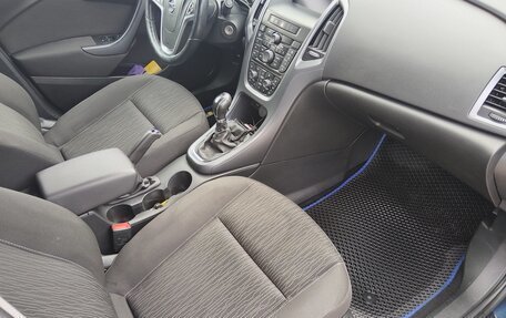 Opel Astra J, 2014 год, 920 000 рублей, 11 фотография