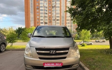 Hyundai Grand Starex Grand Starex I рестайлинг 2, 2011 год, 1 600 000 рублей, 16 фотография