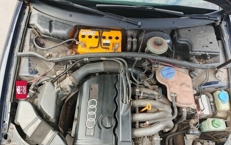 Audi A4, 1996 год, 220 000 рублей, 13 фотография
