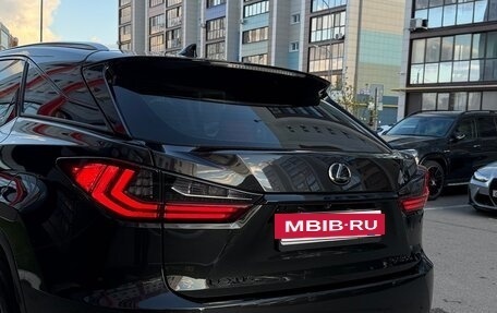 Lexus RX IV рестайлинг, 2018 год, 4 370 000 рублей, 8 фотография