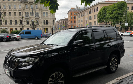 Toyota Land Cruiser Prado 150 рестайлинг 2, 2022 год, 7 990 000 рублей, 6 фотография
